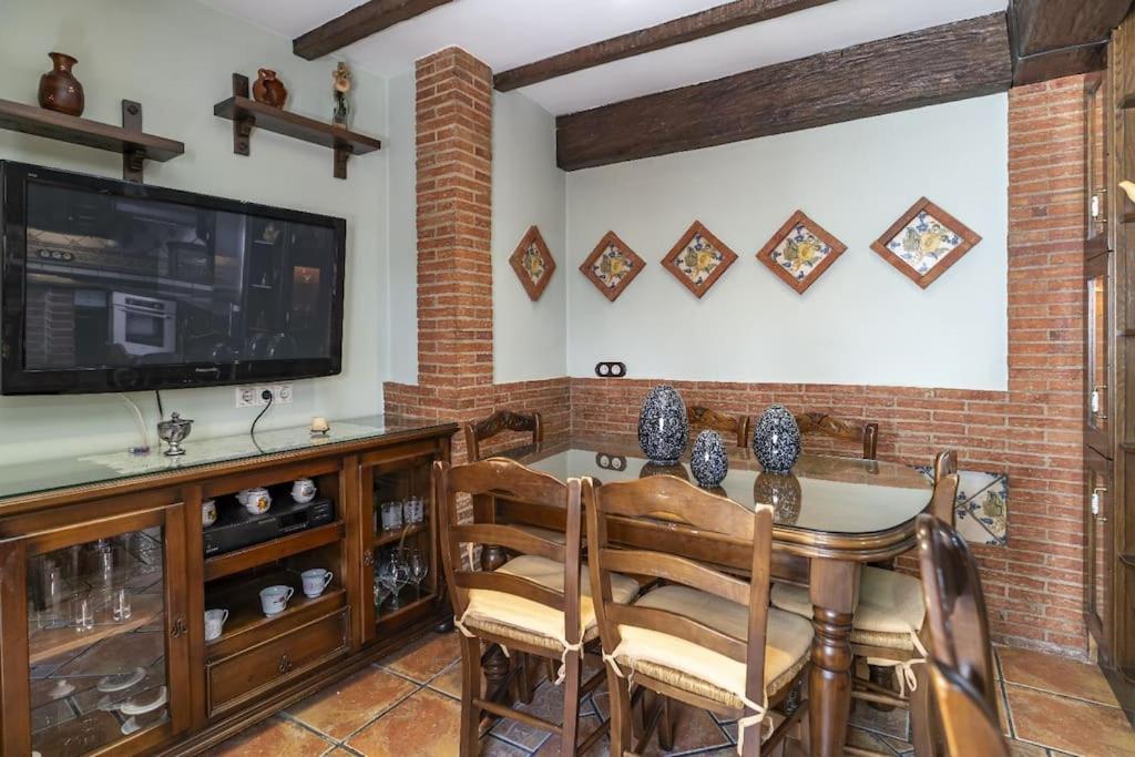 Casa Con Patio Y Terraza En Barrio Historico De La Villa, Junto Al Adarve Priego de Córdoba Esterno foto